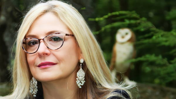 A photo of Laura Schwendinger.